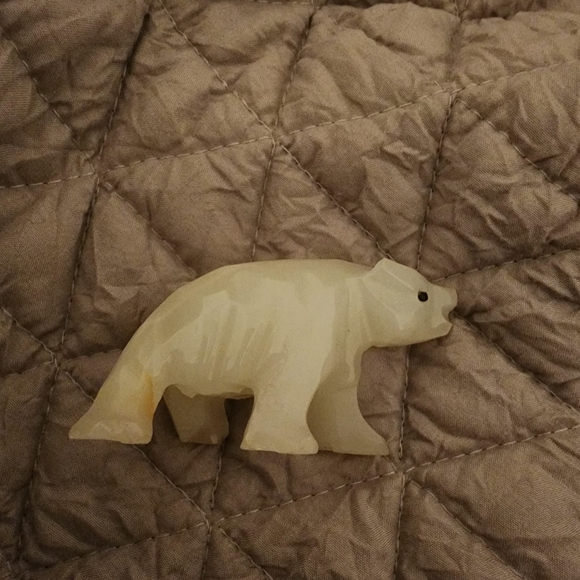Carved Stone Bear 🐻‍❄ - Picture 3 of 10
